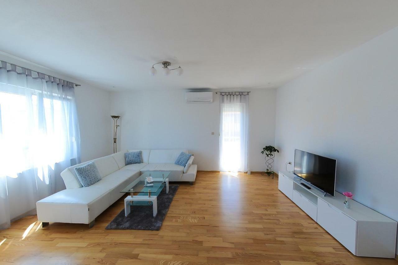 Apartment Neva Сплит Екстериор снимка