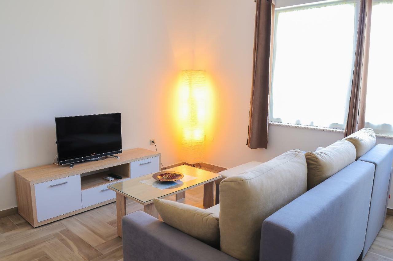 Apartment Neva Сплит Екстериор снимка